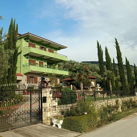 Villa Solitude Μπεράτ Εξωτερικό φωτογραφία