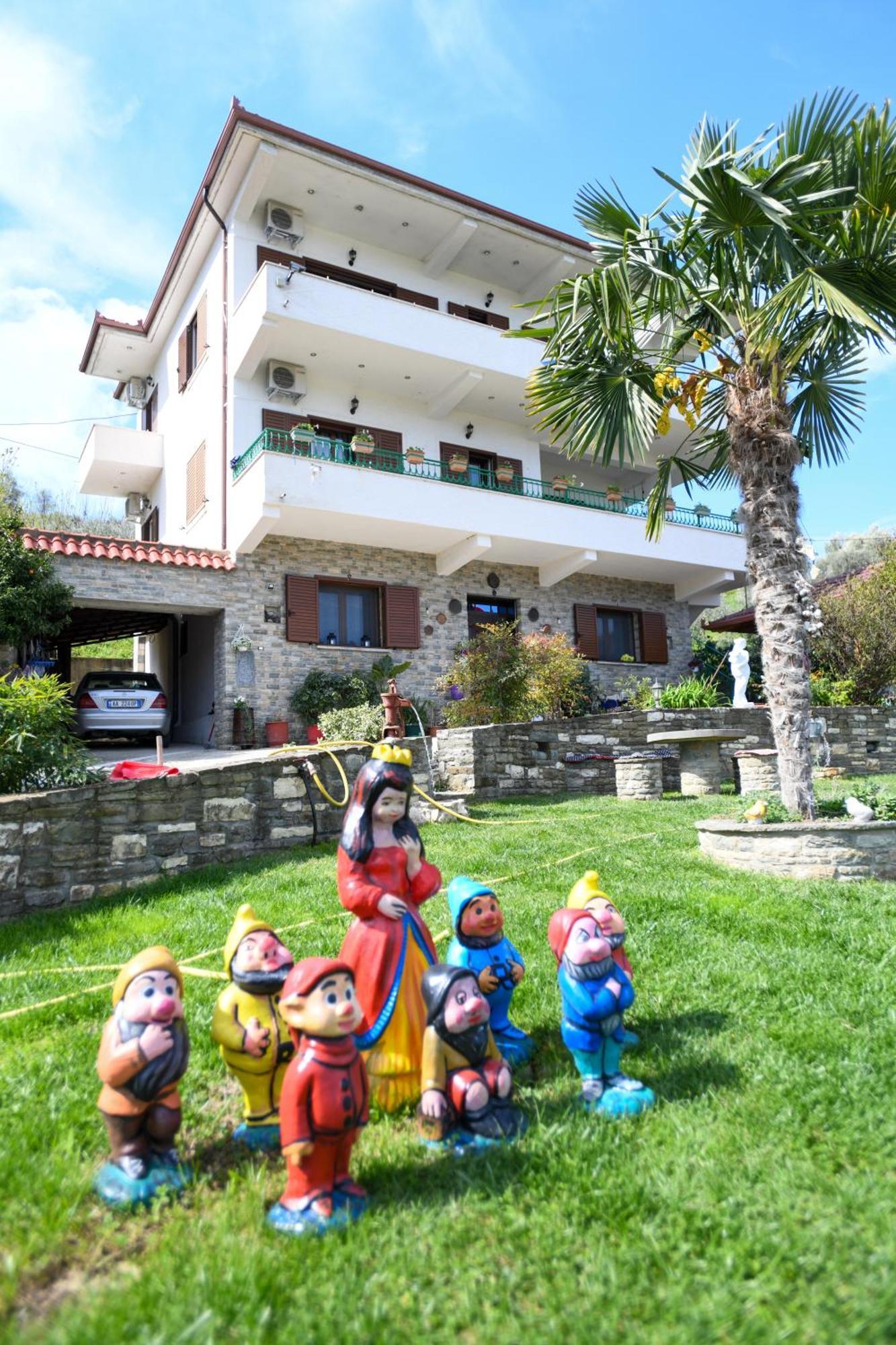 Villa Solitude Μπεράτ Εξωτερικό φωτογραφία